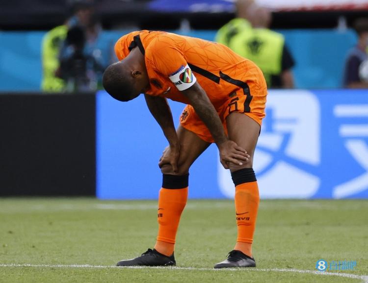 迪马济奥：维纳尔杜姆至少伤缺四个半月，无缘世界杯