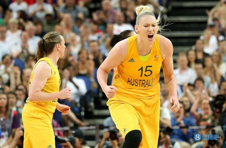澳大利亚女篮国家队的劳伦.杰克逊,澳大利亚女篮球劳伦杰克逊,澳洲女篮劳伦杰克逊,澳大利亚女篮中锋劳伦杰克逊 劳伦-杰克逊面对法国队得到3分 成女篮世界杯第三位得分600+球员