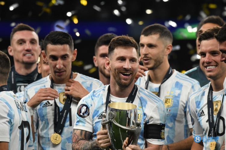 阿根廷人心中的梅西 梅西在阿根廷人民心目中 阿根廷评价梅西 梅西在阿根廷的地位大于总统