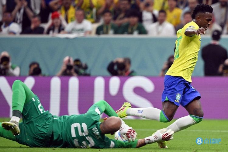 世界杯处子秀送助攻，维尼修斯成1966年以来的第六位巴西人