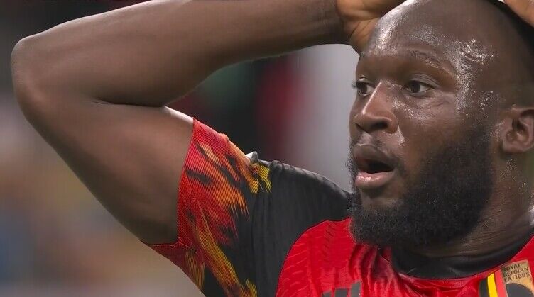 卢卡库第一球越位 卢卡库挡出必进球 卢卡库漏球 卢卡库踢错球门