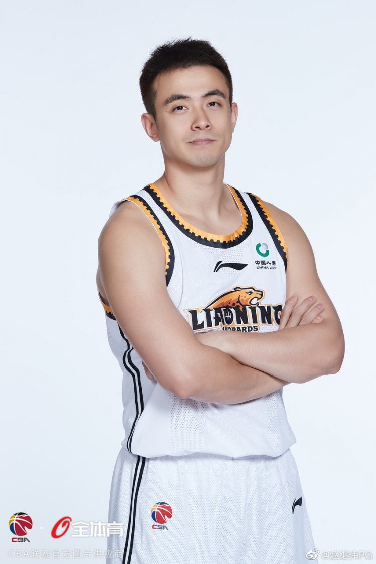 赵继伟:一眨眼第十个赛季了 珍惜当下想做什么大胆做!9494