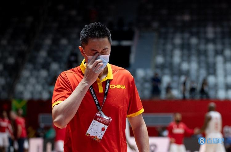 杜锋:祝福大家一切安好 希望中国男篮越来越好争取进奥运会