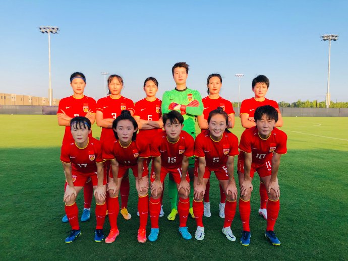 中国女足与堪萨斯城女足进行两场比赛，姚凌薇、吴澄舒破门