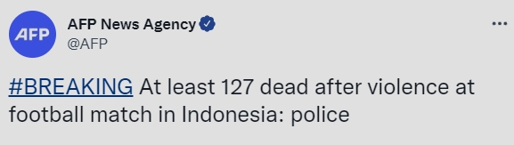 印尼球迷骚乱 路透社：印尼一足球赛发生骚乱事件，造成至少127人死亡