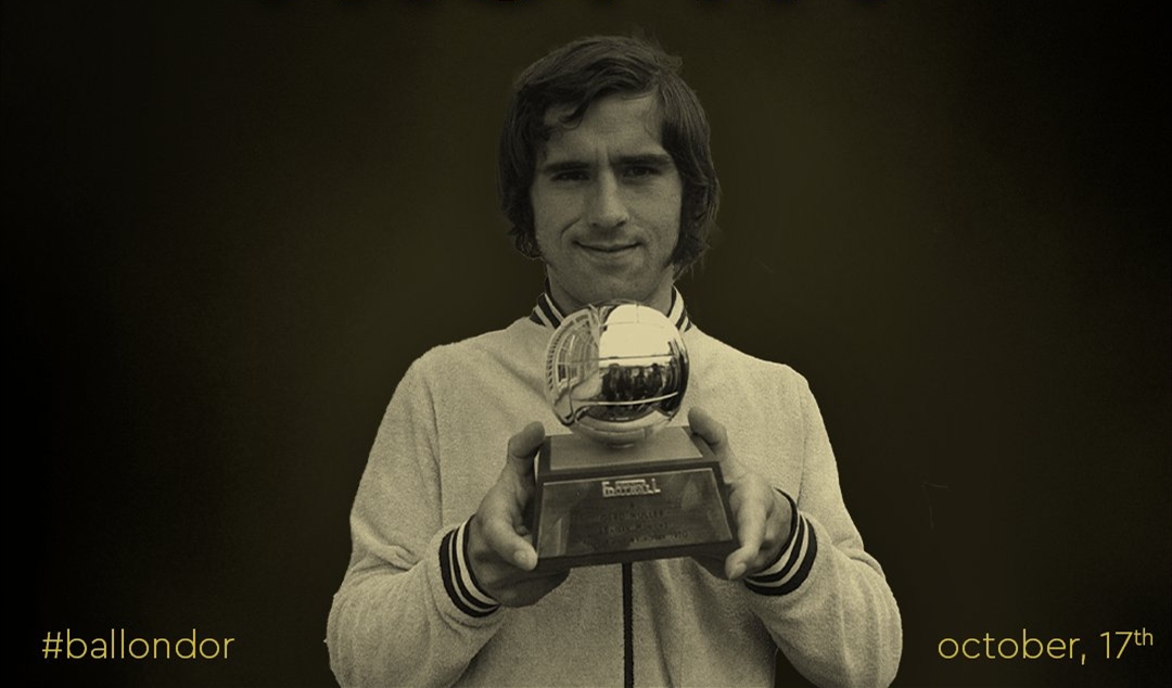 莱万获欧足联年度最佳球员,莱万 足球 官方：莱万荣膺2022年穆勒奖，蝉联法国足球年度最佳前锋