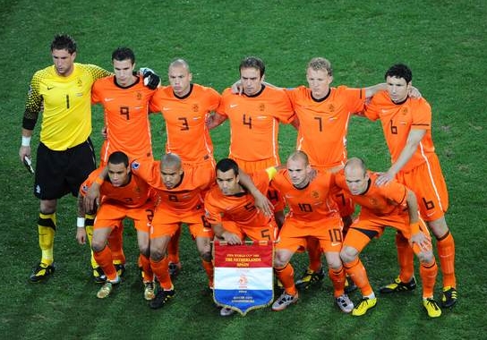 【老相馆】无冕之王的遗憾！南非世界杯决赛荷兰首发你还记得吗？