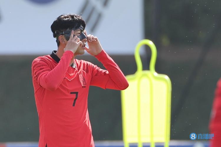 韩媒:孙兴慜身体状态大幅提升,伤势对头球多少会有影响