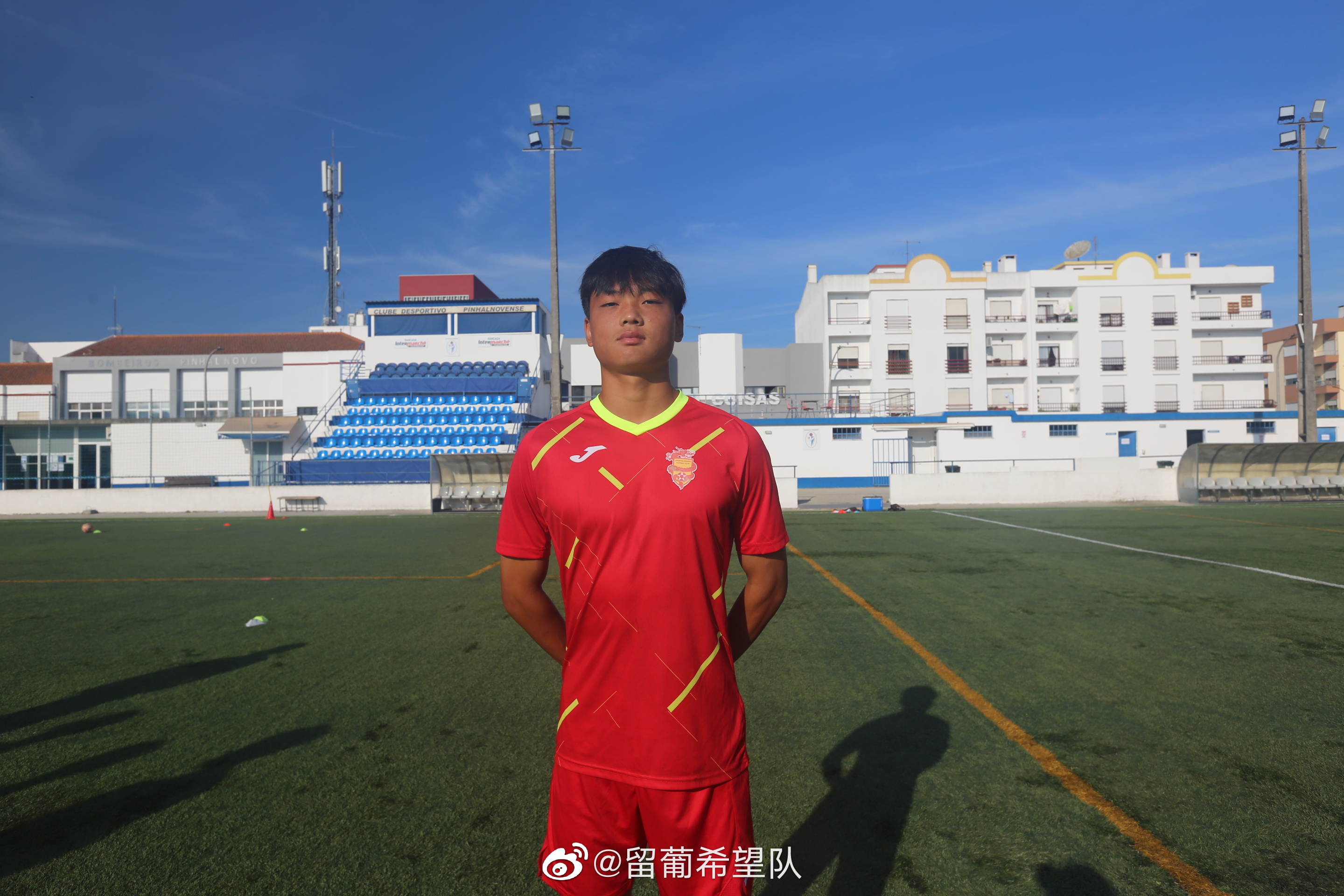 留葡少年陈康林:在成年队还是扛不动对手 希望多踢几年能适应