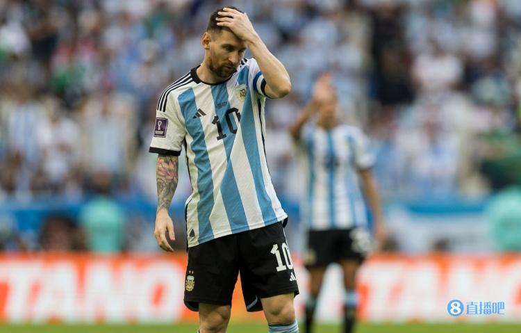 记者：阿根廷的首发阵容将会有至少2处调整