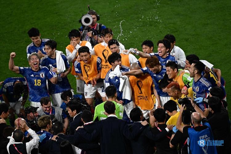 京媒：日本队完美复制《足球小将》经典场面，击败德国并不奇怪