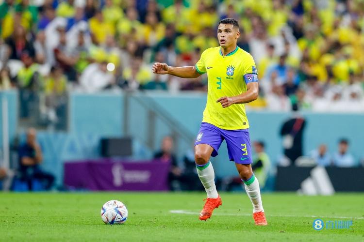 蒂亚戈席尔瓦 欧冠 蒂亚戈席尔瓦退出巴西国家队 蒂亚戈席尔瓦欧冠冠军波尔图 蒂亚戈席尔瓦现在在哪个球队 蒂亚戈-席尔瓦：相比于2018年这支巴西更成熟 如今的足球节奏很快