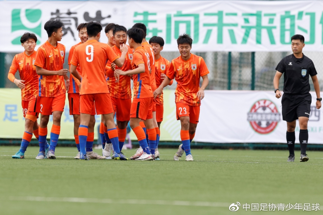 中青杯比赛 国青队足球比赛 足球青年赛 中国国青足球队 首届中青赛完美收官，中国足球任重道远