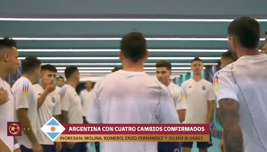 梅西成为阿根廷队长 阿根廷代表团入场梅西 梅西阿根廷进球 梅西为阿根廷出战 全队出场前，梅西转身向阿根廷众将鼓舞士气，随后昂首登场