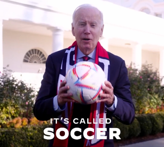 美国总统拜登赛前为美国队加油:这叫soccer 美国总统拜登赛前为美国队加油：这叫Soccer