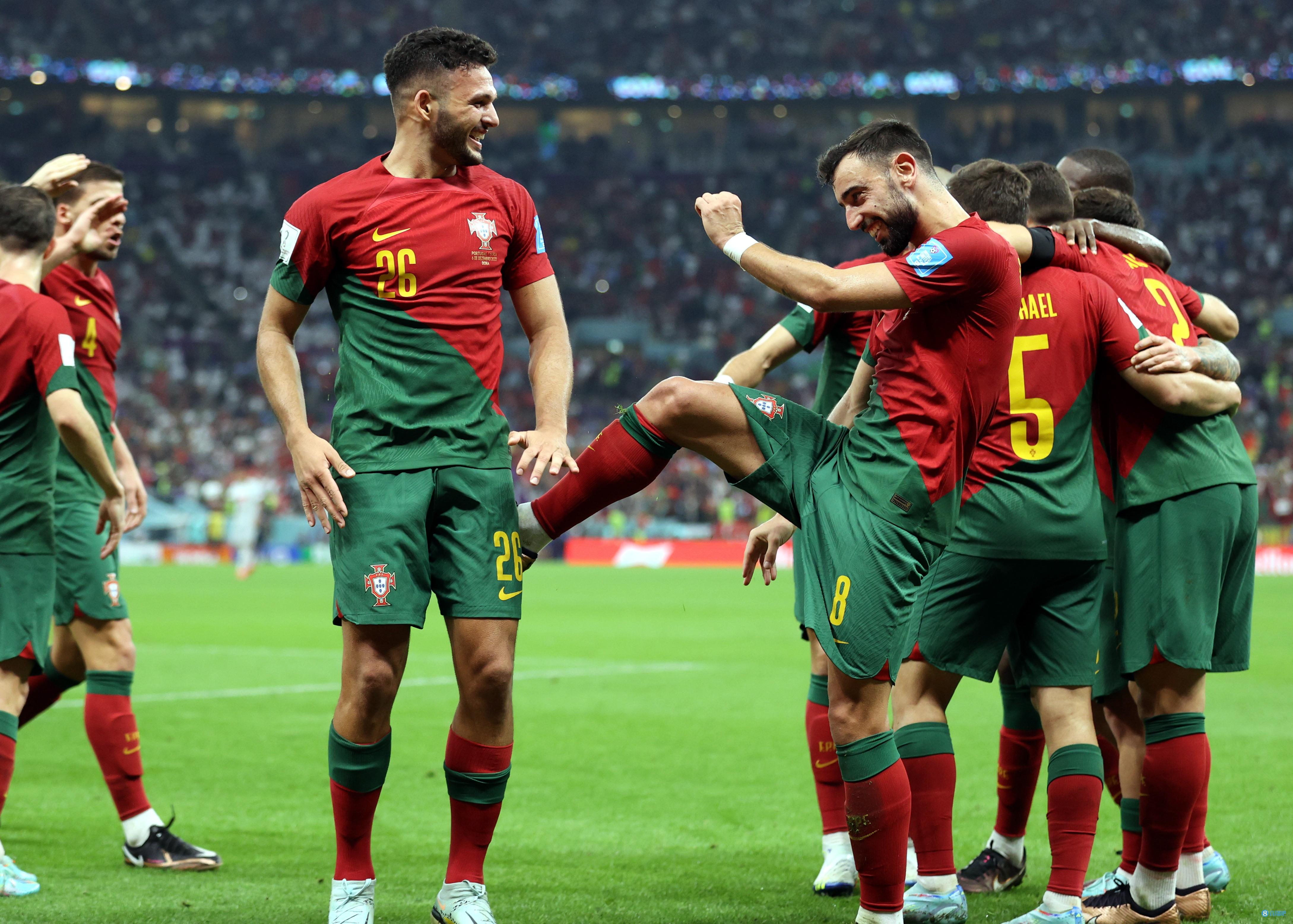 葡萄牙上一届世界杯 2016年世界杯葡萄牙 葡萄牙在世界杯的成绩 2008世界杯葡萄牙对西班牙 世界杯1/8决赛进5球，葡萄牙是1986年的西班牙以来首支做到的球队