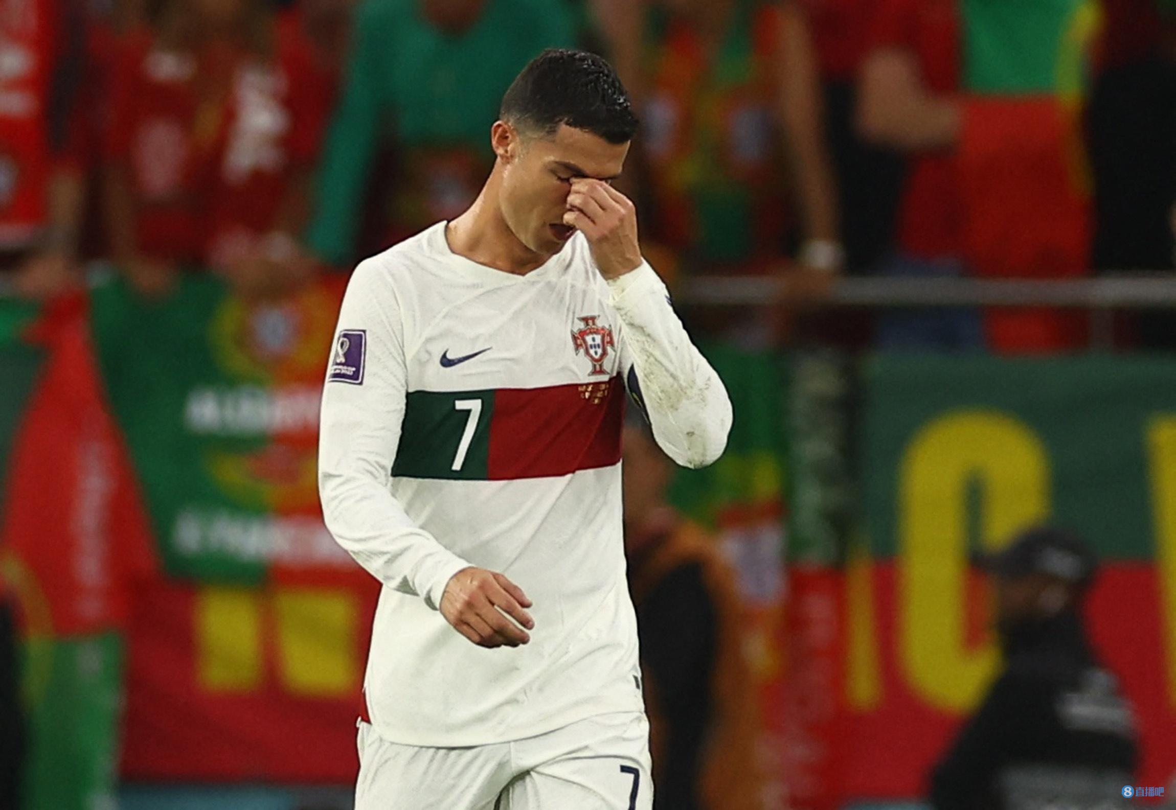 今年世界杯葡萄牙c罗表现 葡萄牙输了c罗没输 葡萄牙欧洲杯夺冠c罗夺冠上场没 c罗回归葡萄牙体育 葡萄牙世界杯遗憾出局！BBC：C罗的职业生涯是否也走到了尽头？