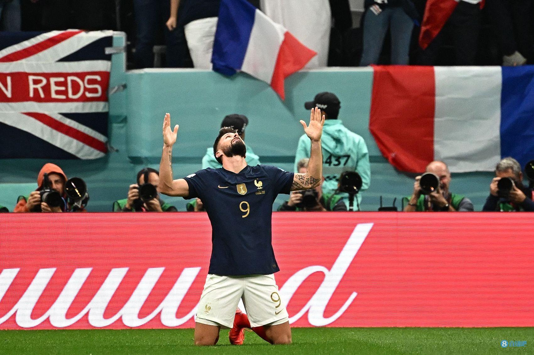 姆巴佩和吉鲁共打入9球，成法国队单届世界杯进球第二多的组合